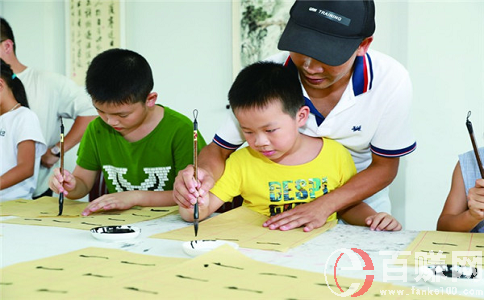 創(chuàng)業(yè)項(xiàng)目推薦：課外補(bǔ)習(xí)班，一小時(shí)300，你干不干? 第2張