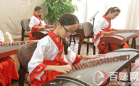 創(chuàng)業(yè)項(xiàng)目推薦：課外補(bǔ)習(xí)班，一小時(shí)300，你干不干? 第1張