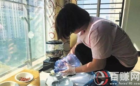 上班在家兼職：上門喂養寵物，單次入百元!